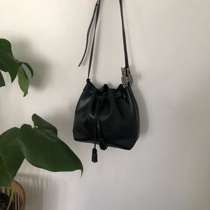 Old Navy | Bucket Bag